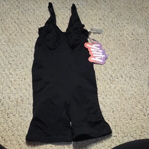 YITTY Black Nearly Naked Mid Thigh Shapewear Bodysuit NWT M/L